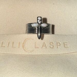 Lili Claspe Dagger Banded Ring in Silver NWT